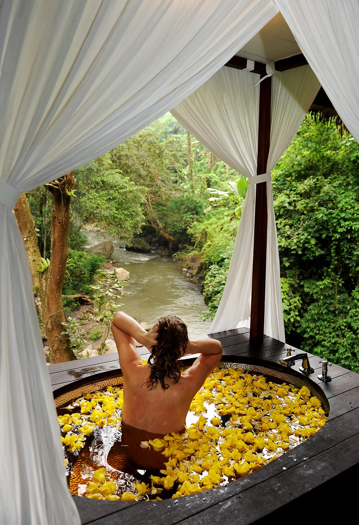 travel, tourism, travel blog, bath, spa, flower bath, tropics, rainforest, Bali, Ubud
